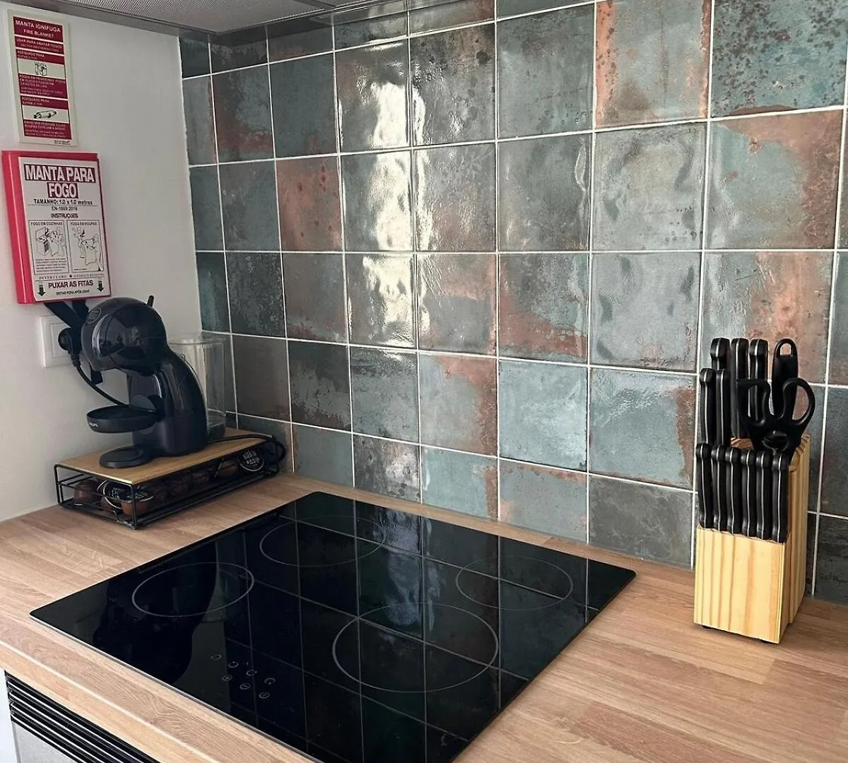 Amadora Flat 6 Apartment